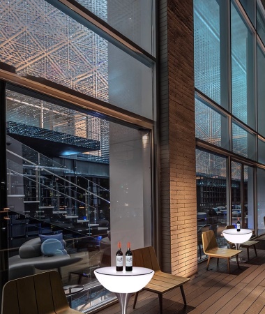 Стол светящийся круглый на металическом основании 80х80х56 Стол светящийся круглый на металическом основании 80х80х56