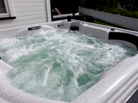 Гидромассажный бассейн Sunrans SR869 Гидромассажный бассейн Sunrans SR869