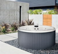 Спа бассейн Treesse Male